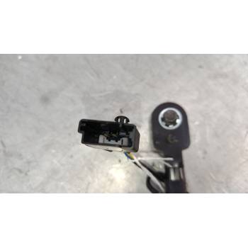 ANCLAJE CINTURON DELANTERO IZQUIERDO 