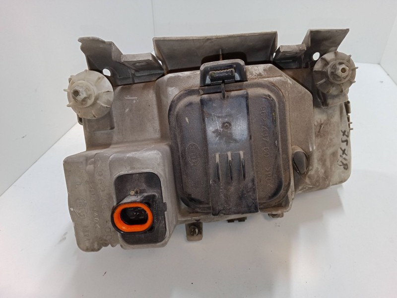 Recambio de faro izquierdo para volkswagen polo iii (6n1) 45 1.0 referencia OEM IAM   