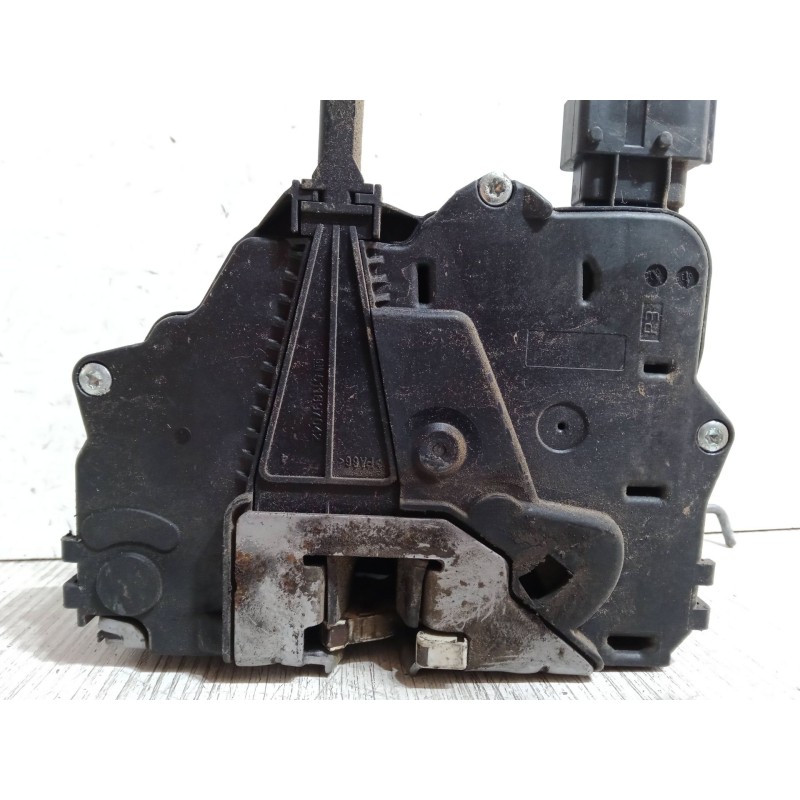 Recambio de cerradura puerta delantera derecha para opel corsa d (s07) 1.2 (l08, l68) referencia OEM IAM 13258274  