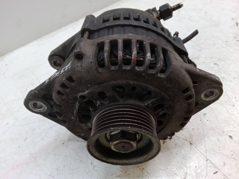 Recambio de alternador para volkswagen golf v (1k1) 1.9 tdi referencia OEM IAM 746807  