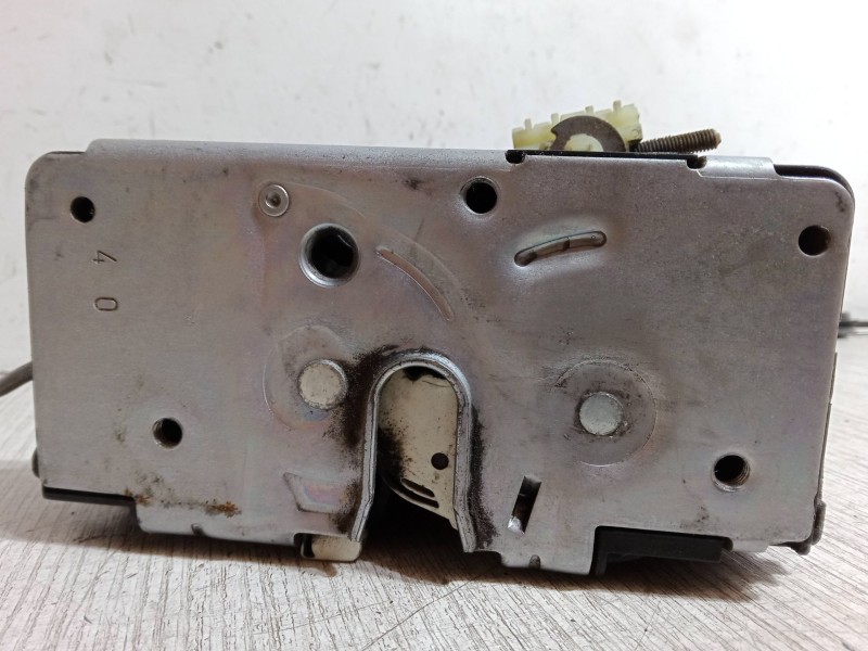 Recambio de cerradura puerta delantera derecha para opel corsa d (s07) 1.2 (l08, l68) referencia OEM IAM 13258274  