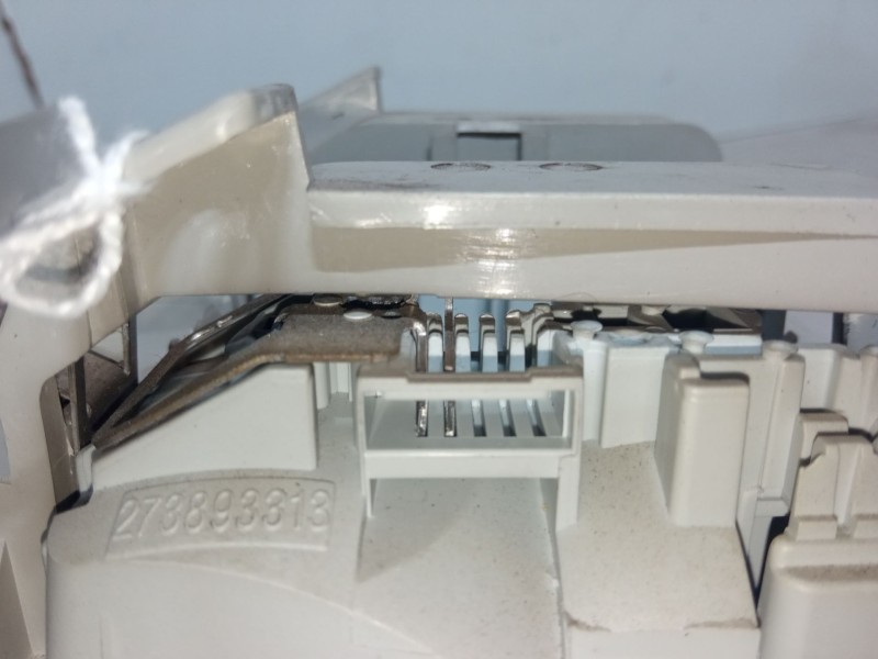 Recambio de luz interior delantera para opel combo furgoneta/monovolumen 1.3 cdti 16v referencia OEM IAM 024422522  