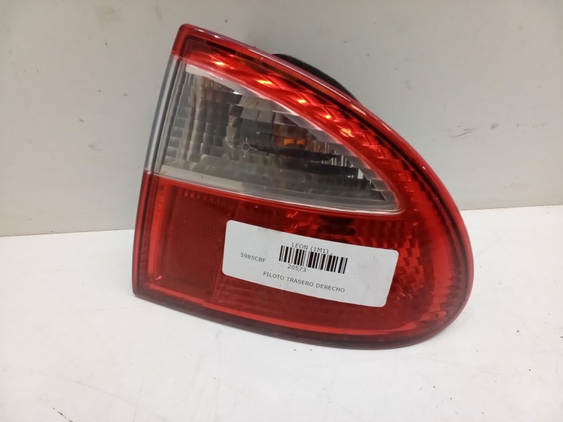 Recambio de piloto trasero derecho para seat leon (1m1) 1.6 16 v referencia OEM IAM   