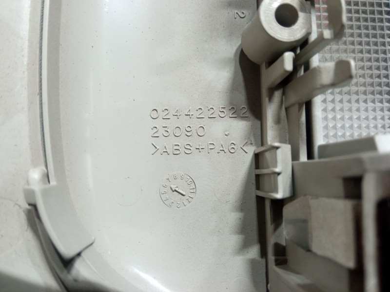 Recambio de luz interior delantera para opel combo furgoneta/monovolumen 1.3 cdti 16v referencia OEM IAM 024422522  