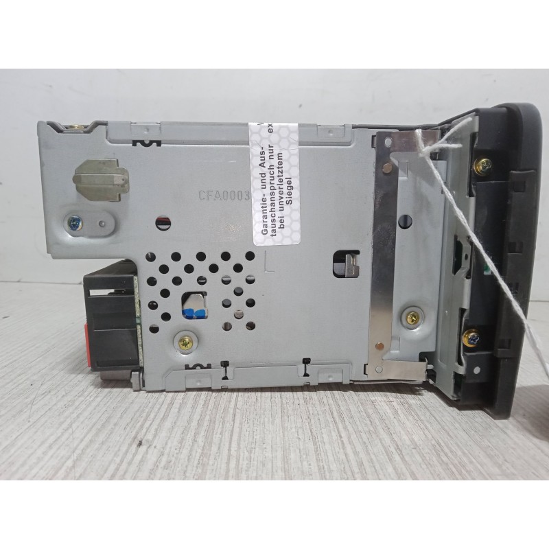 Recambio de radio cd para audi a3 sportback (8pa) 2.0 tdi 16v referencia OEM IAM CQ-EA1373LC   Recambio de radio cd para audi a3 sportback (8pa) 2.0 tdi 16v referencia OEM IAM CQ-EA1373LC