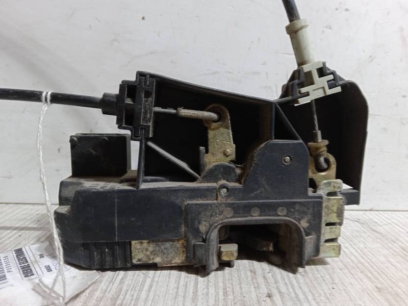 CERRADURA PUERTA DELANTERA IZQUIERDA 