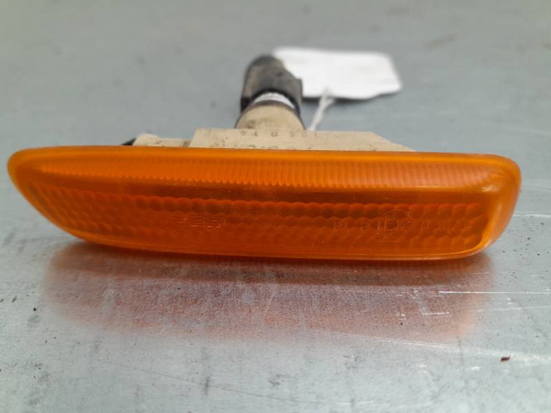 INTERMITENTE LATERAL IZQUIERDO 