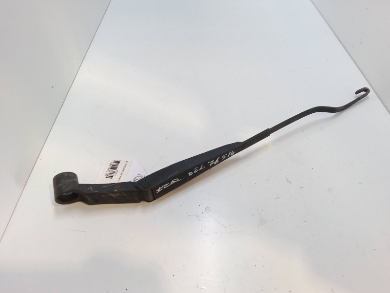 Recambio de brazo limpia delantero izquierdo para hyundai i20 i (pb, pbt) 1.2 referencia OEM IAM   