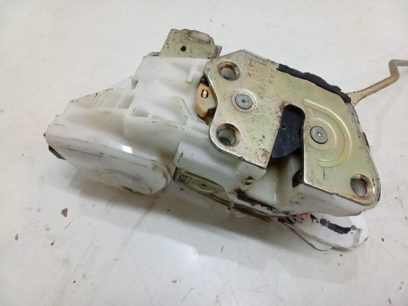 Recambio de cerradura puerta delantera izquierda para mitsubishi l200 (k7_t, k6_t, k5_t) 2.5 td 4wd (k74t) referencia OEM IAM   