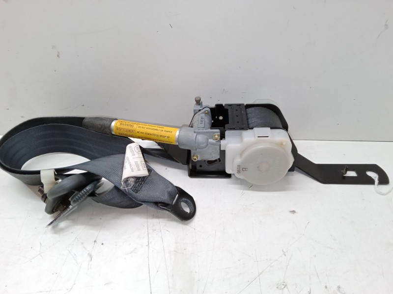 Recambio de cinturon seguridad delantero izquierdo para nissan almera i (n15) 1.4 referencia OEM IAM   