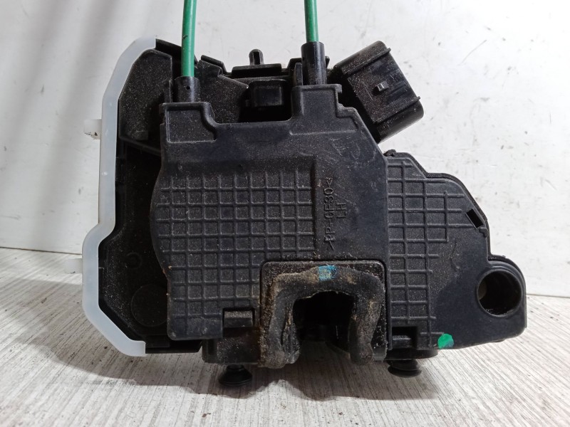 Recambio de cerradura puerta delantera izquierda para ssangyong tivoli 1.6 referencia OEM IAM   