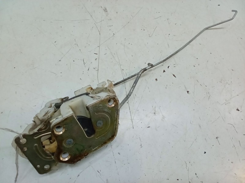 Recambio de cerradura puerta trasera derecha para mitsubishi l200 (k7_t, k6_t, k5_t) 2.5 td 4wd (k74t) referencia OEM IAM   