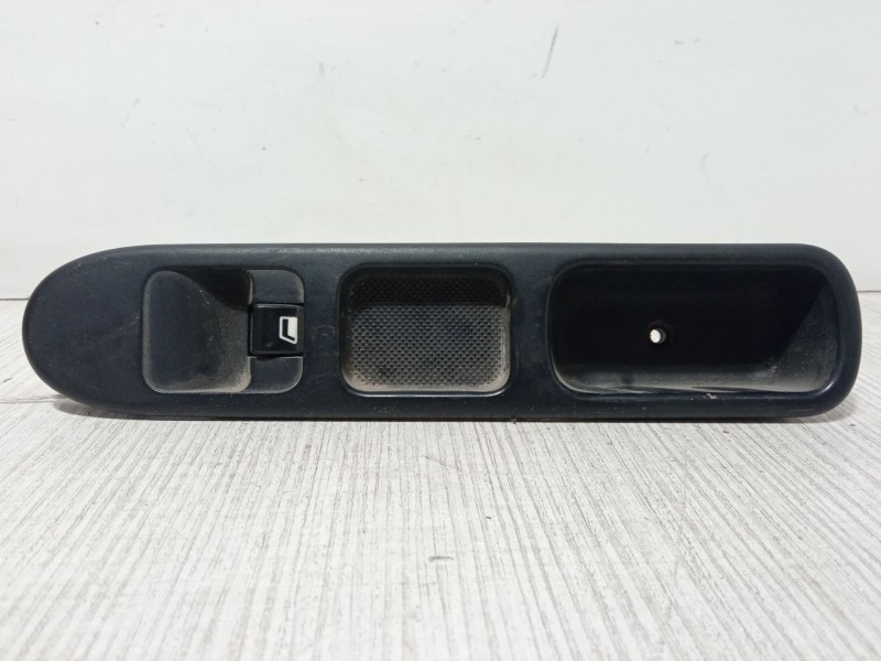 Recambio de mando elevalunas trasero derecho para peugeot 307 (3a/c) 2.0 hdi 90 referencia OEM IAM   