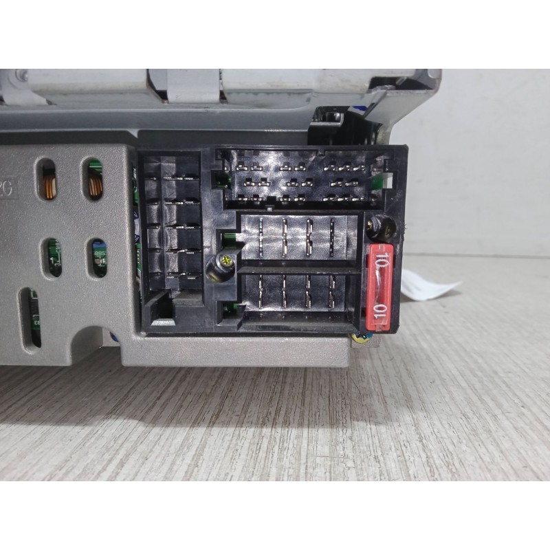 Recambio de radio cd para audi a3 sportback (8pa) 2.0 tdi 16v referencia OEM IAM CQ-EA1373LC   Recambio de radio cd para audi a3 sportback (8pa) 2.0 tdi 16v referencia OEM IAM CQ-EA1373LC