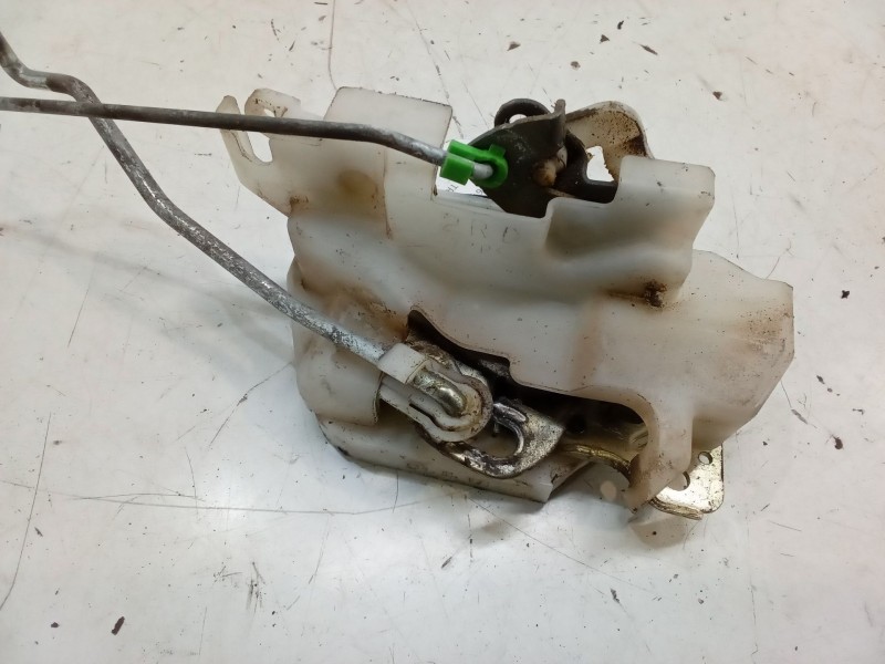 Recambio de cerradura puerta trasera derecha para mitsubishi l200 (k7_t, k6_t, k5_t) 2.5 td 4wd (k74t) referencia OEM IAM   