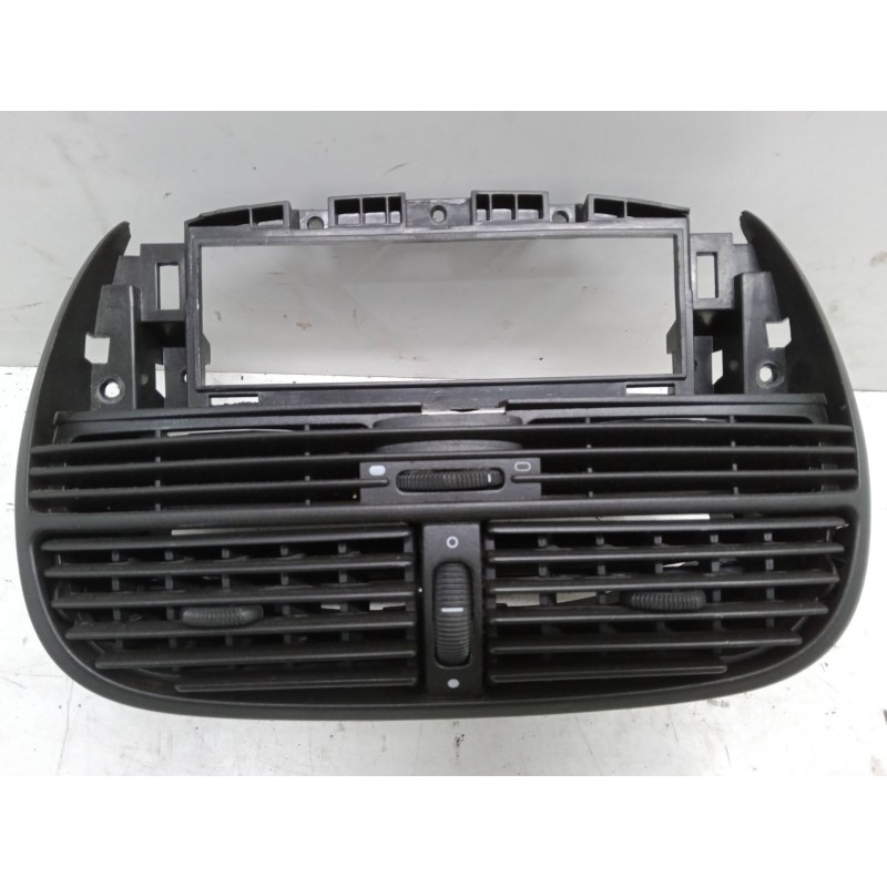 Recambio de aireador central para fiat punto (188_) 1.9 jtd 80 (188.237, .257, .337, .357) referencia OEM IAM   