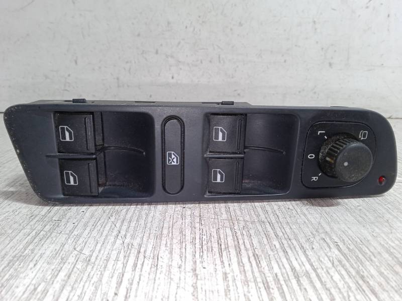 MANDO ELEVALUNAS DELANTERO IZQUIERDO 1K4959857B 