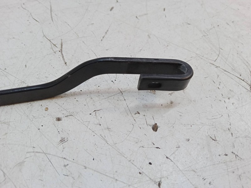 Recambio de brazo limpia delantero derecho para peugeot 205 ii (20a/c) 1.1 referencia OEM IAM   