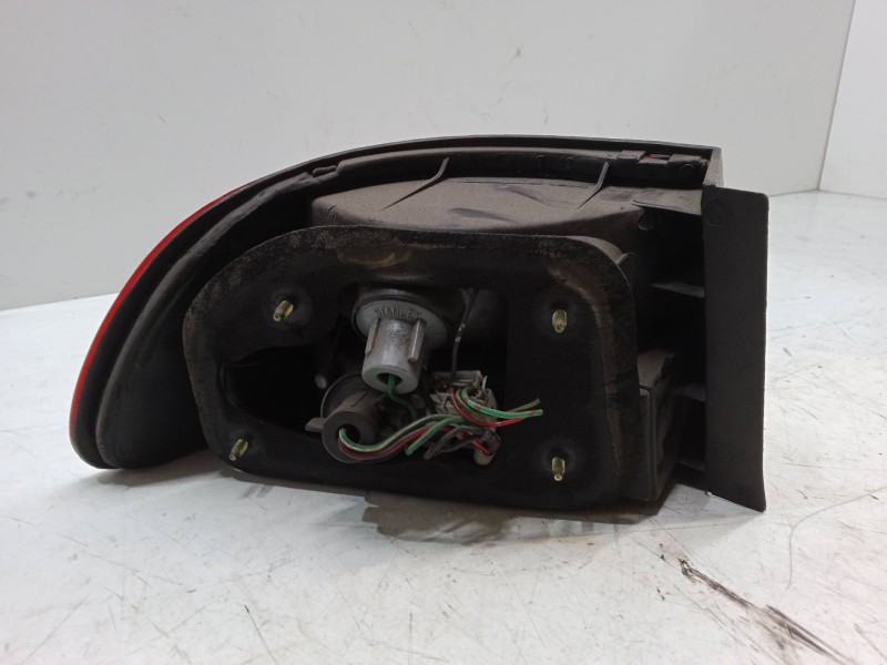 Recambio de piloto trasero derecho para honda civic v coupé (ej) 1.6 i vtec (ej1) referencia OEM IAM   