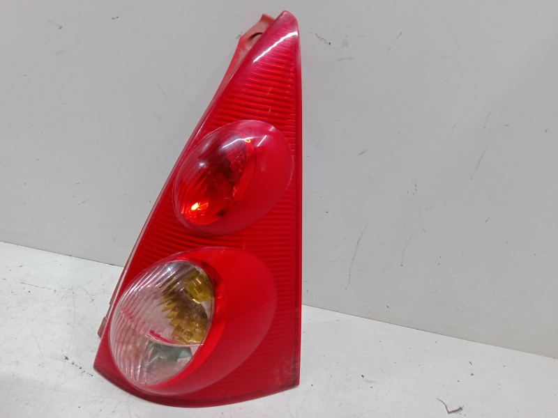 Recambio de piloto trasero derecho para peugeot 107 (pm_, pn_) 1.4 hdi referencia OEM IAM   