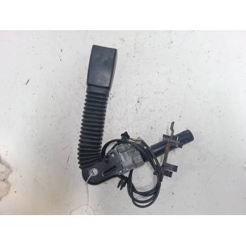 ANCLAJE CINTURON DELANTERO IZQUIERDO 
