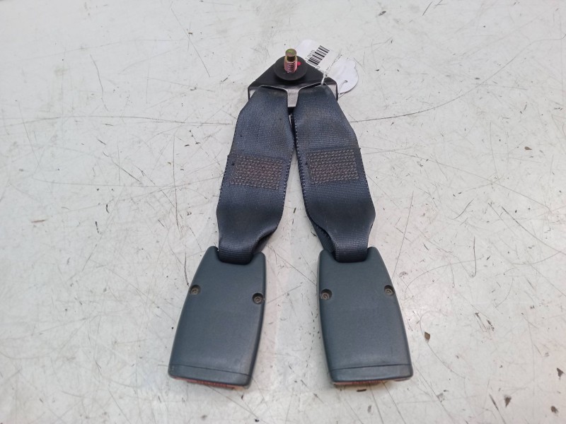 Recambio de anclaje cinturon trasero izquierdo para nissan almera i (n15) 1.4 referencia OEM IAM   