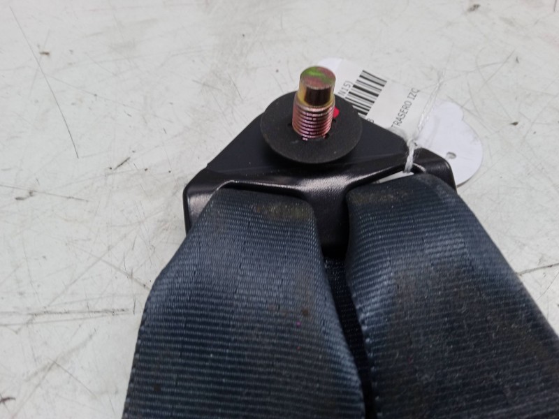 Recambio de anclaje cinturon trasero izquierdo para nissan almera i (n15) 1.4 referencia OEM IAM   