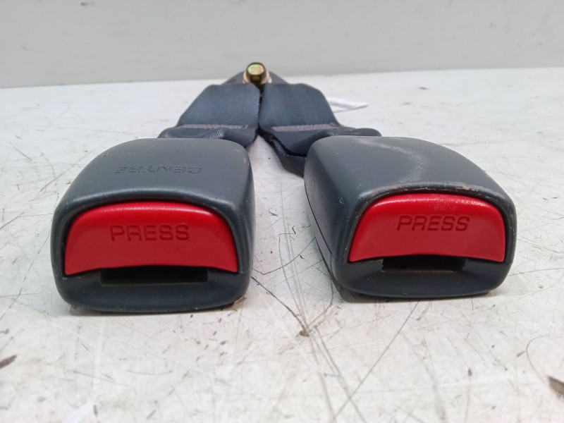 Recambio de anclaje cinturon trasero izquierdo para nissan almera i (n15) 1.4 referencia OEM IAM   