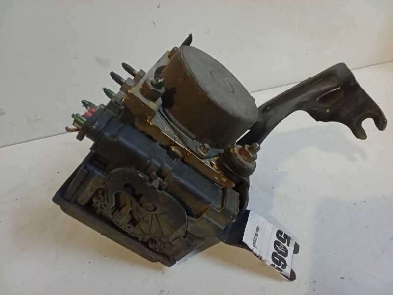 Recambio de abs para renault clio iii (br0/1, cr0/1) 1.2 16v (br02, br0j, br11, cr02, cr0j, cr11) referencia OEM IAM 8200747140 