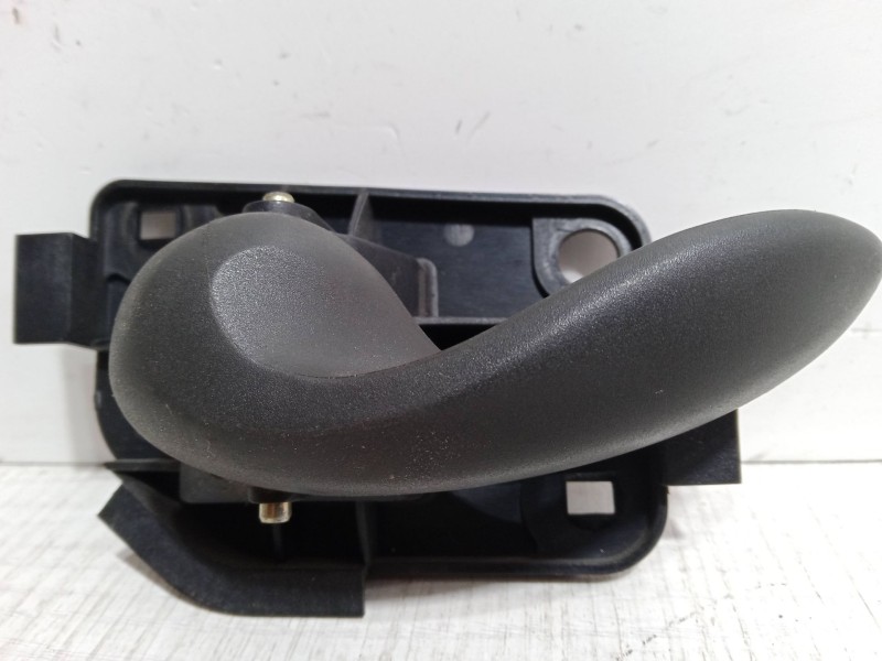 Recambio de maneta interior puerta trasera izquierda para fiat punto (188_) 1.9 jtd 80 (188.237, .257, .337, .357) referencia OE