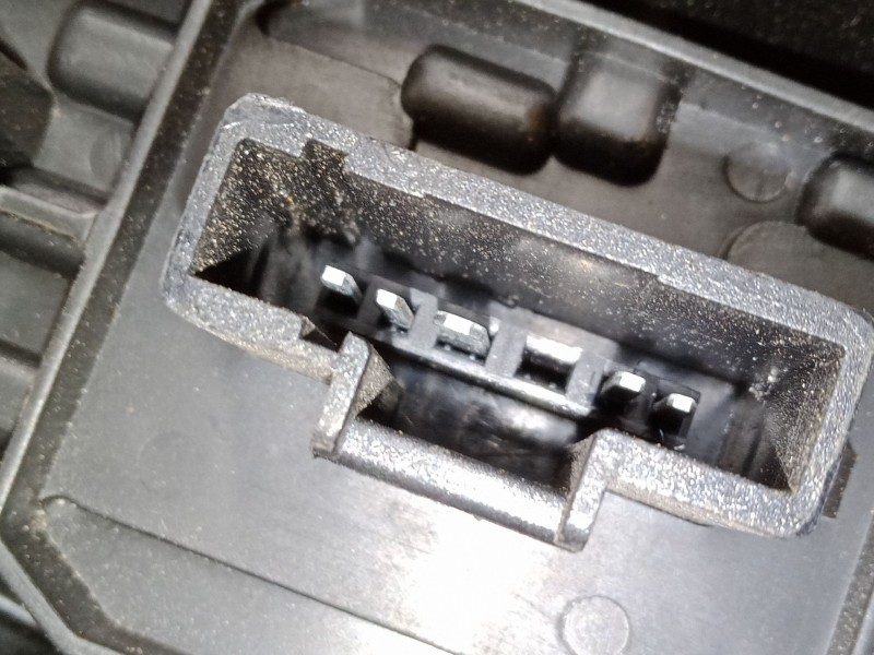 Recambio de piloto trasero derecho para dacia sandero 1.5 dci referencia OEM IAM   