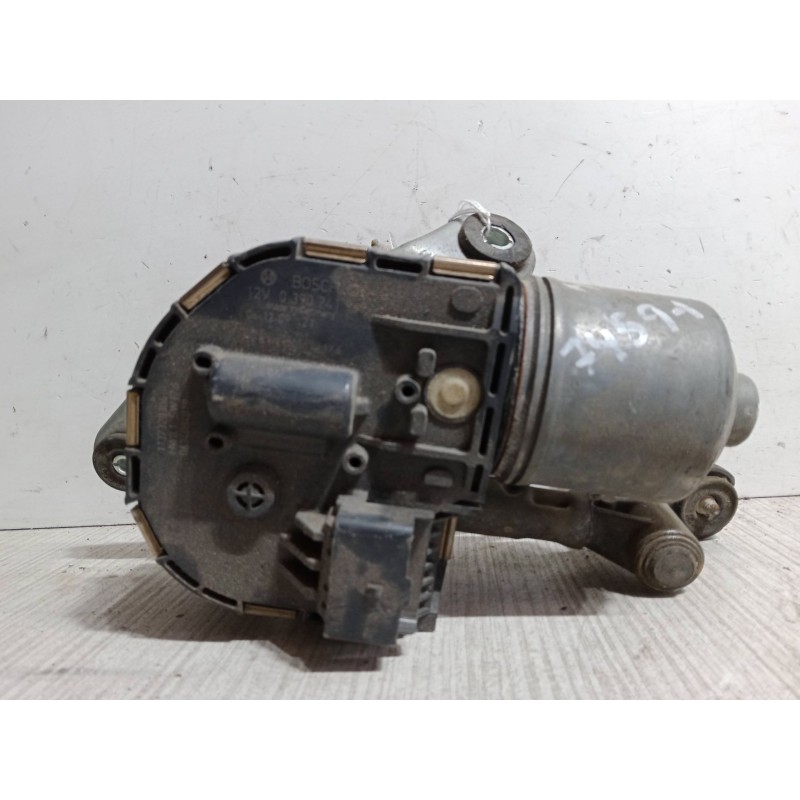 Recambio de motor limpiaparabrisas delantero derecho para peugeot 407 sw (6e_, 6d_) 2.0 hdi 135 referencia OEM IAM   