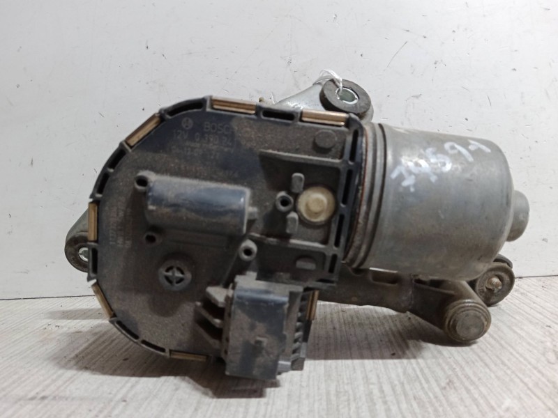 Recambio de motor limpiaparabrisas delantero derecho para peugeot 407 sw (6e_, 6d_) 2.0 hdi 135 referencia OEM IAM   