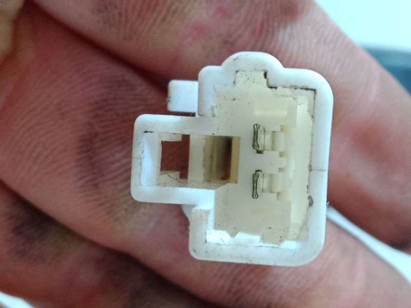 Recambio de anclaje cinturon delantero izquierdo para hyundai getz (tb) 1.3 referencia OEM IAM   