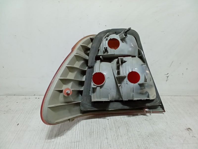 Recambio de piloto trasero derecho para bmw 3 (e46) 320 d referencia OEM IAM   