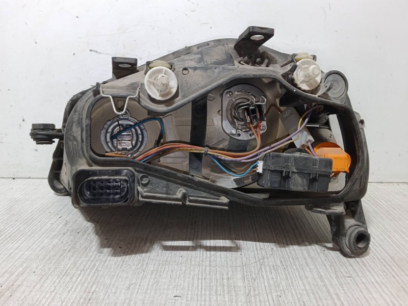 Recambio de faro derecho para seat arosa (6h1) 1.0 referencia OEM IAM 6H1941006  