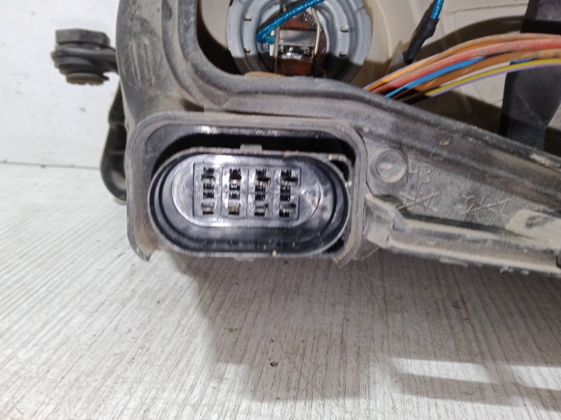 Recambio de faro derecho para seat arosa (6h1) 1.0 referencia OEM IAM 6H1941006  