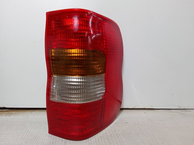 Recambio de piloto trasero derecho para opel combo furgoneta/monovolumen (71_) 1.4 referencia OEM IAM   