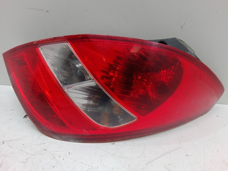 Recambio de piloto trasero derecho para hyundai i20 i (pb, pbt) 1.2 referencia OEM IAM   