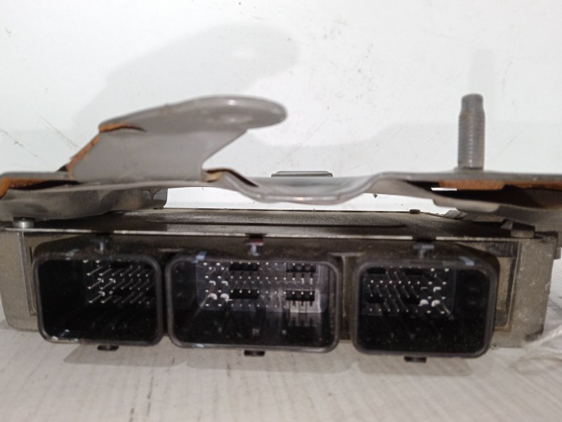 Recambio de centralita motor uce para citroën xsara picasso (n68) 1.8 16v referencia OEM IAM 9659785980 84820V02 215854999A