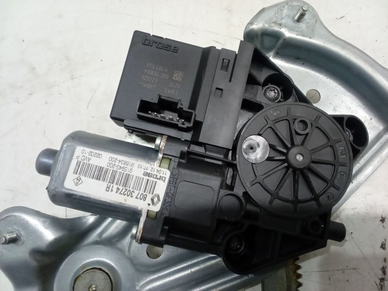 Recambio de elevalunas electrico delantero derecho para renault scénic iii (jz0/1_) 1.5 dci referencia OEM IAM   