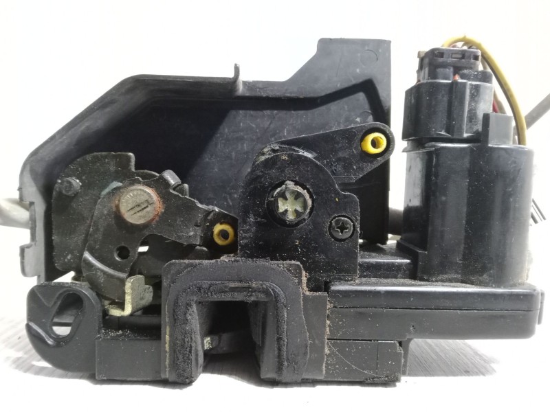 Recambio de cerradura puerta delantera derecha para hyundai getz (tb) 1.3 referencia OEM IAM   