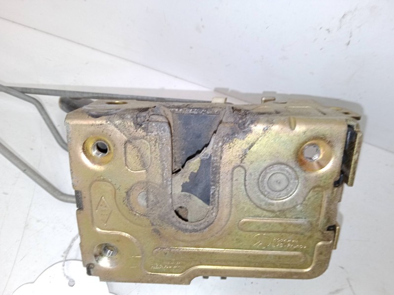 Recambio de cerradura puerta delantera derecha para renault trucks mascott caja/chasis 110 referencia OEM IAM   