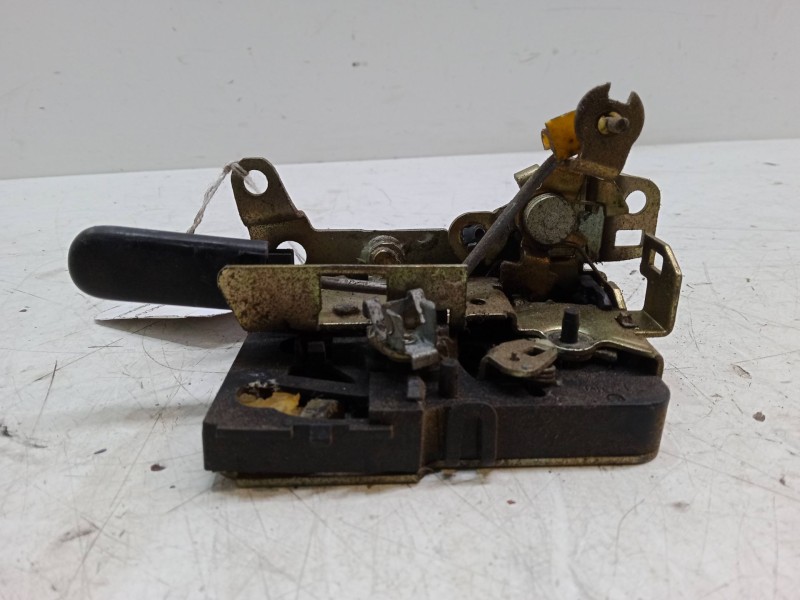 Recambio de cerradura puerta delantera izquierda para renault trucks mascott caja/chasis 110 referencia OEM IAM   