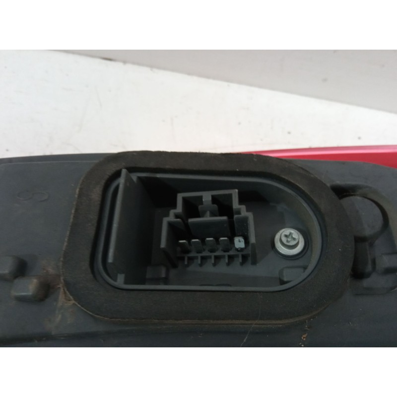 Recambio de piloto trasero izquierdo para fiat punto (188_) 1.9 jtd 80 (188.237, .257, .337, .357) referencia OEM IAM   