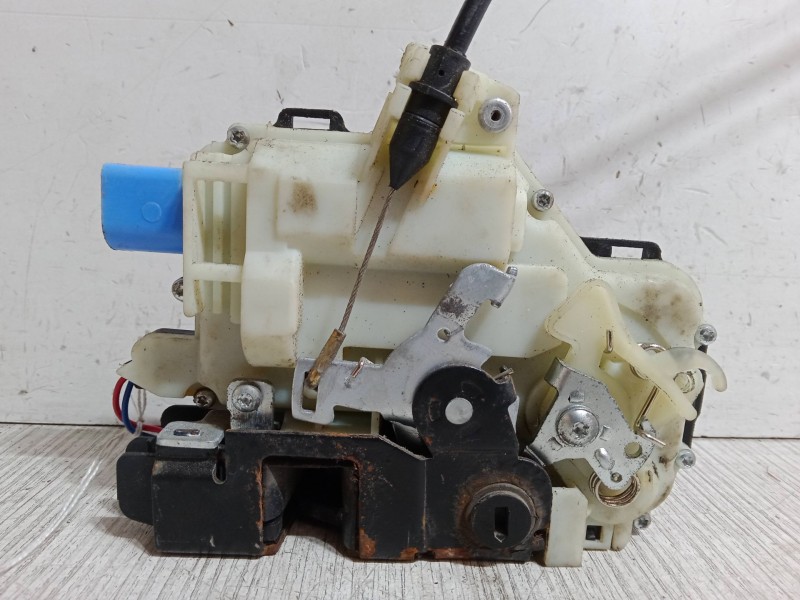 Recambio de cerradura puerta trasera derecha para skoda fabia i (6y2) 1.4 referencia OEM IAM   