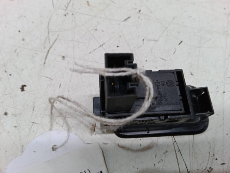 Recambio de mando elevalunas delantero derecho para volkswagen polo v (6r1, 6c1) 1.2 tsi referencia OEM IAM   