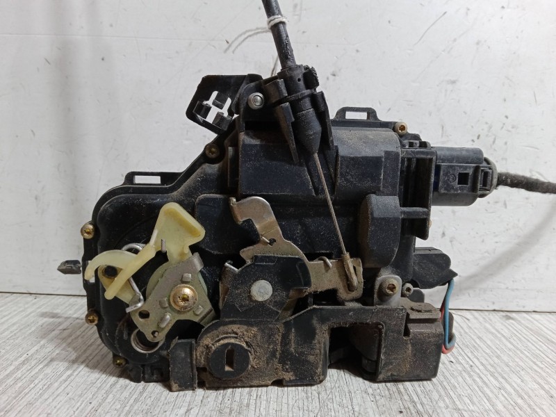 Recambio de cerradura puerta trasera izquierda para skoda fabia i (6y2) 1.4 referencia OEM IAM   