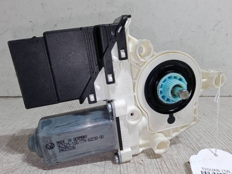 MOTOR ELEVALUNA TRASERO DERECHO 5n0959703B 