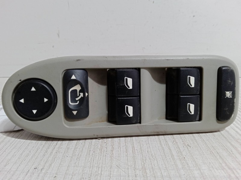 Recambio de mando elevalunas delantero izquierdo para citroën c5 ii (rc_) 1.6 hdi (rc8hzb) referencia OEM IAM 96514299ZW  